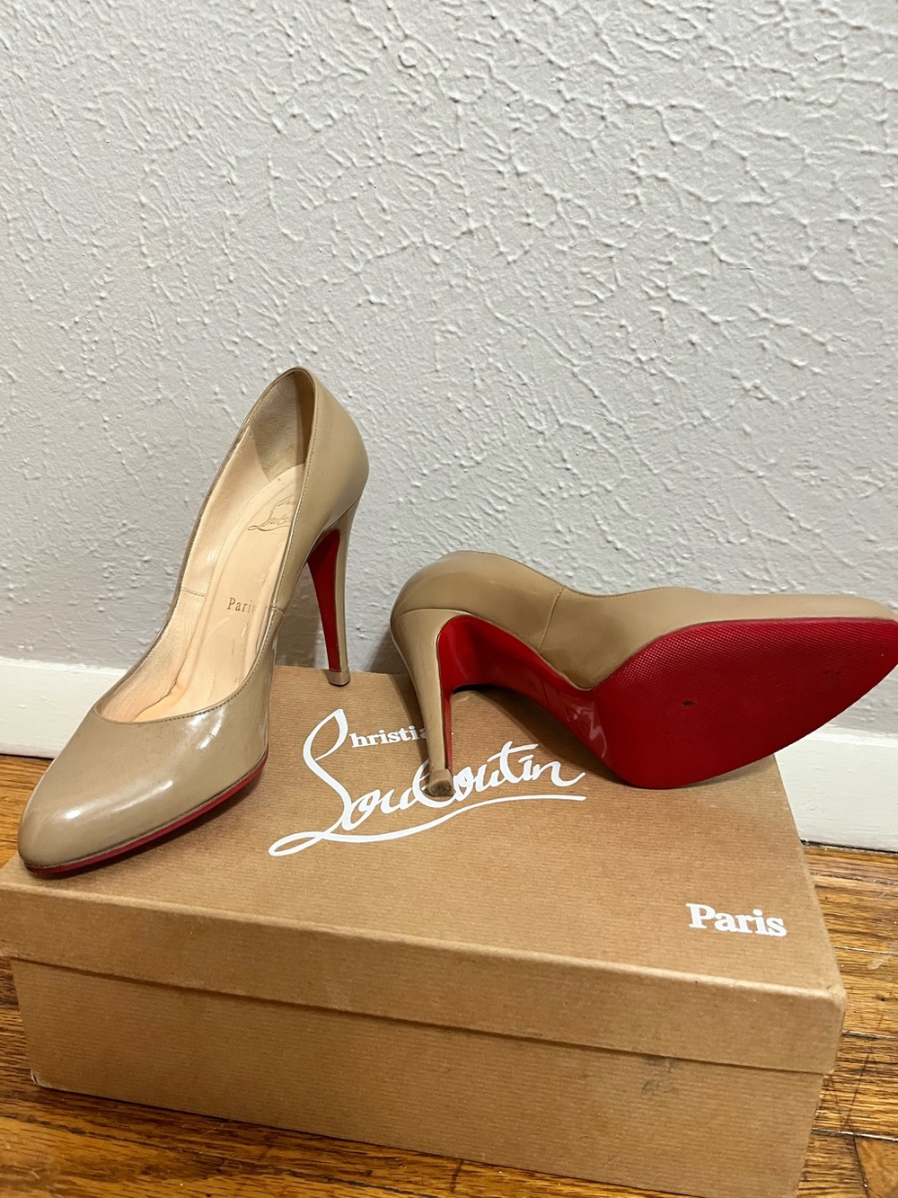 Christian Louboutin Decollete 868 Camel Patent Leather Stiletto Pumps